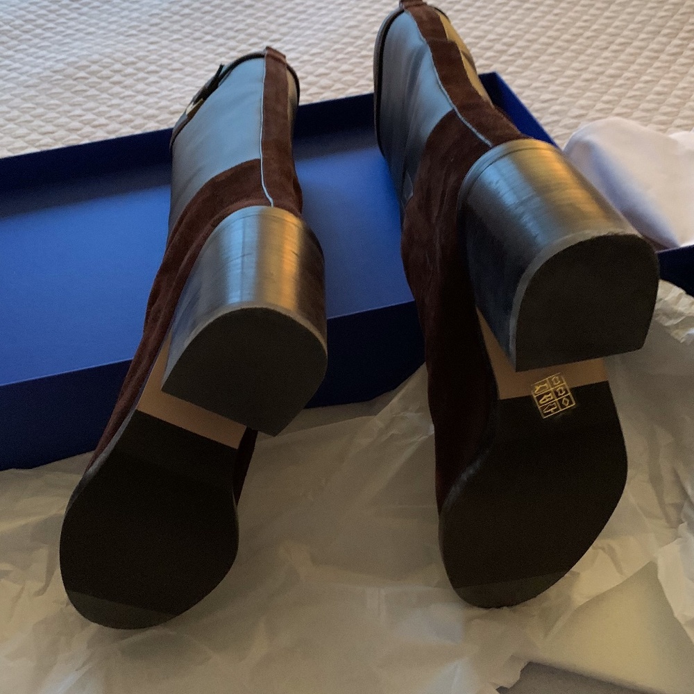 Stuart Weitzman Boots - Picture 5 of 9